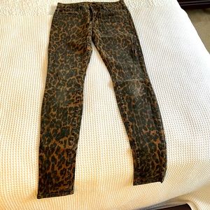 Joe’s leopard print skinny jeans. Size 26.